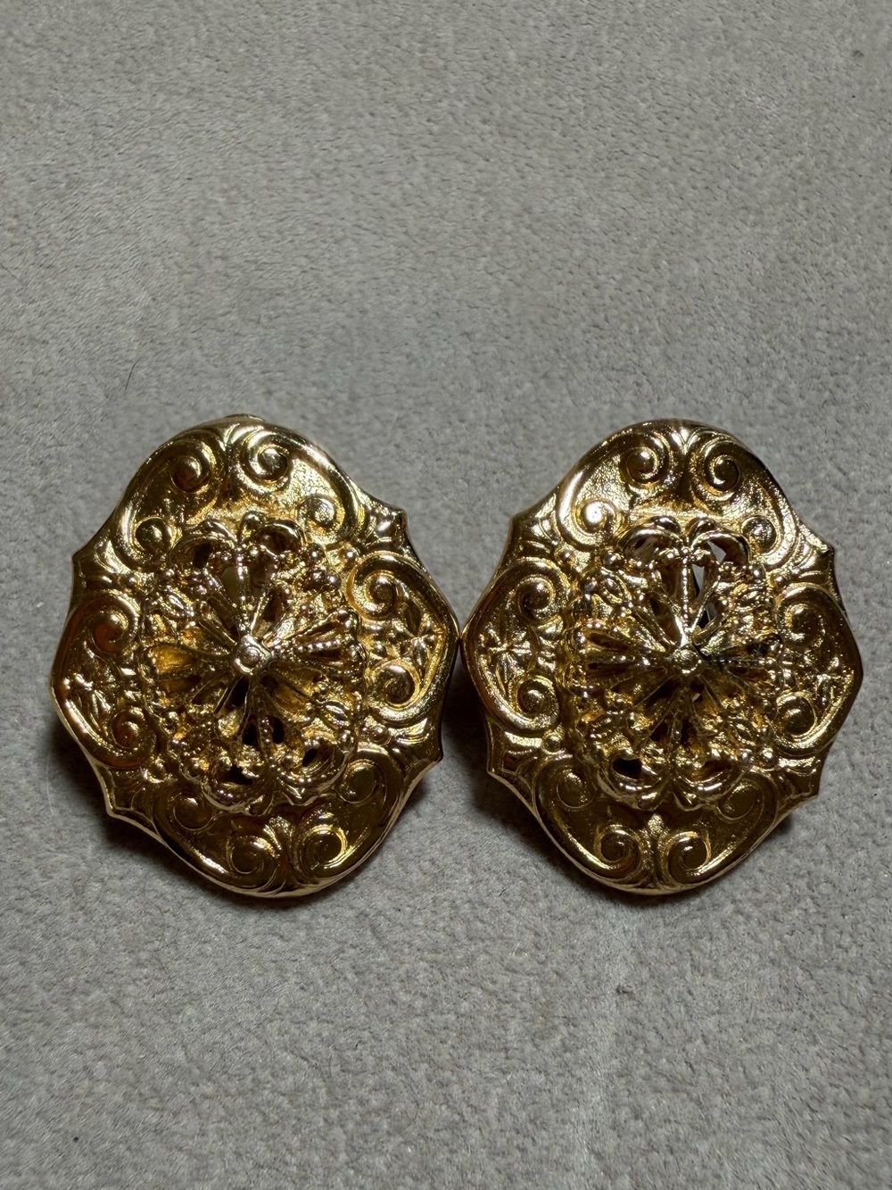 Vintage Monet Baroque Filigree Gold Statement Clip On Earrings Ornate Signed